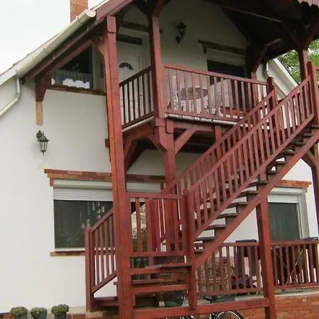 Fenyo Vendeghaz Guest house Andornaktalya